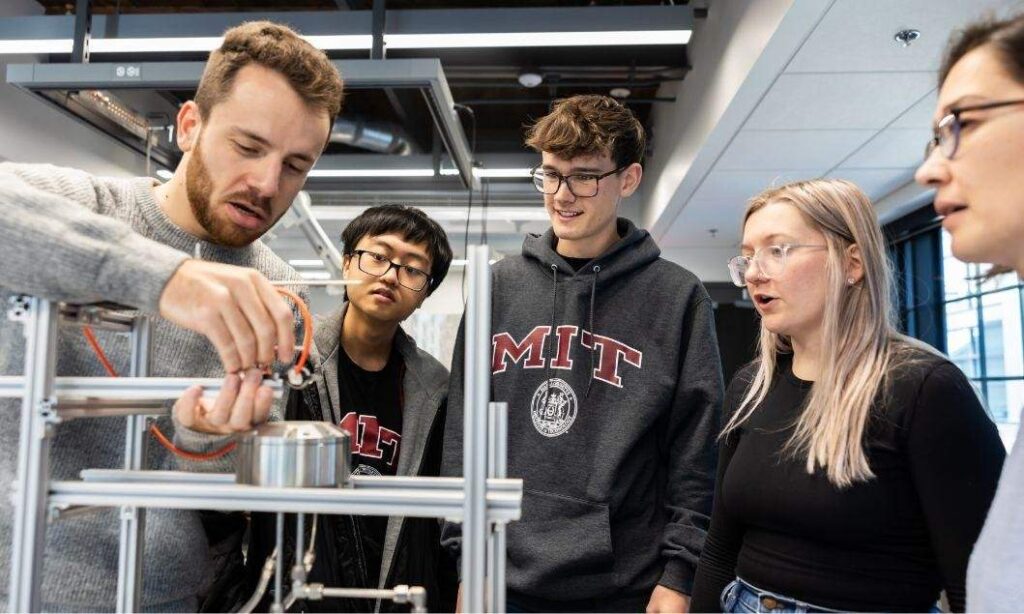 How to Get Into MIT 2027